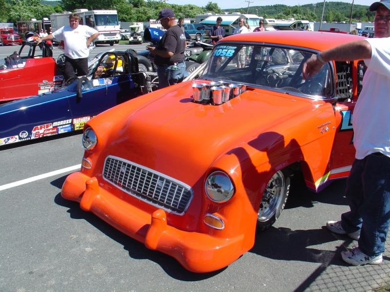pics of Don Lussier's race car built by F&R
