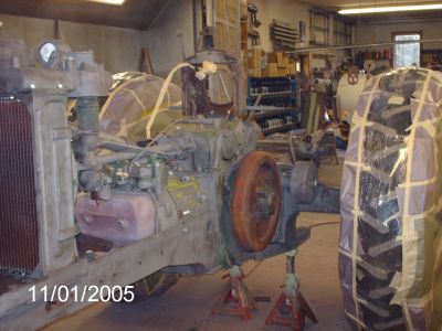 pics of Franks pet Tractor resto project