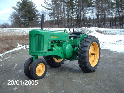 pics of Franks pet Tractor resto project