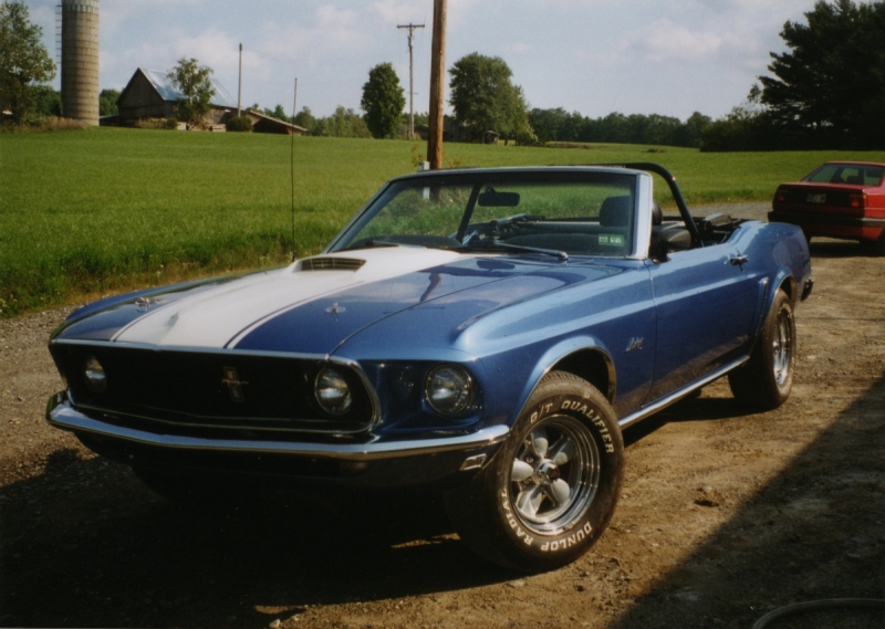 pics of customer car built by F&R
