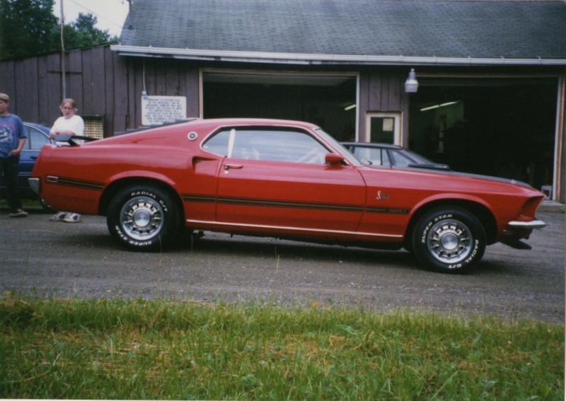 pics of customer car built by F&R