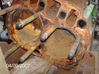 pics of Franks pet Tractor resto project
