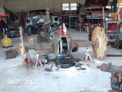 pics of Franks pet Tractor resto project