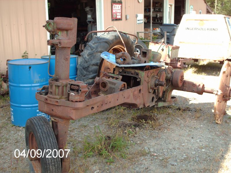 pics of Franks pet Tractor resto project BEFORE