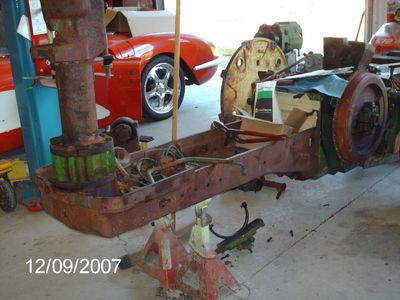 pics of Franks pet Tractor resto project