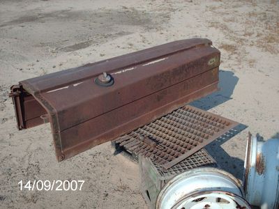pics of Franks pet Tractor resto project