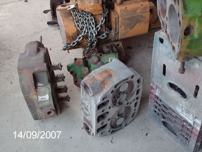 pics of Franks pet Tractor resto project
