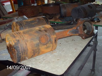 pics of Franks pet Tractor resto project