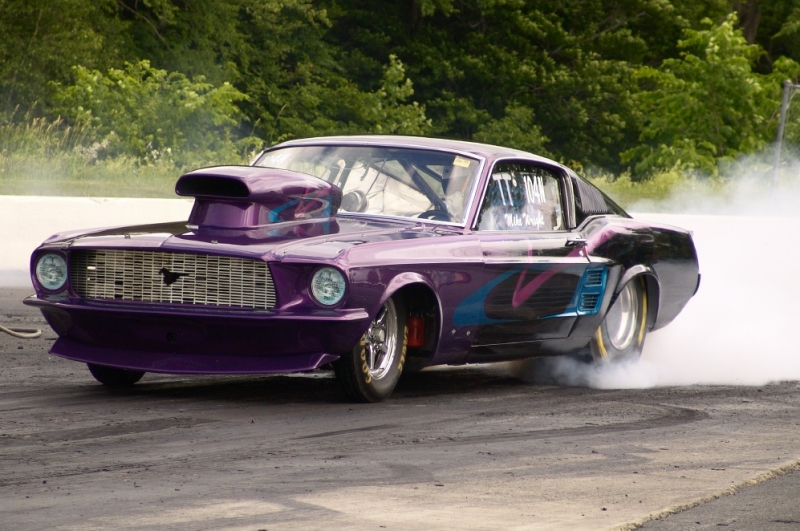 pics of Mike Wright's '67 Mustang doorslammer built by F&R